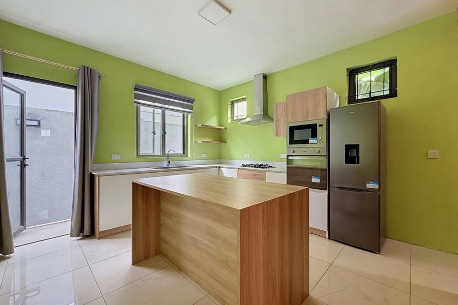 Mont Choisy Maison 6&nbsp;pièces 177&nbsp;m² Location