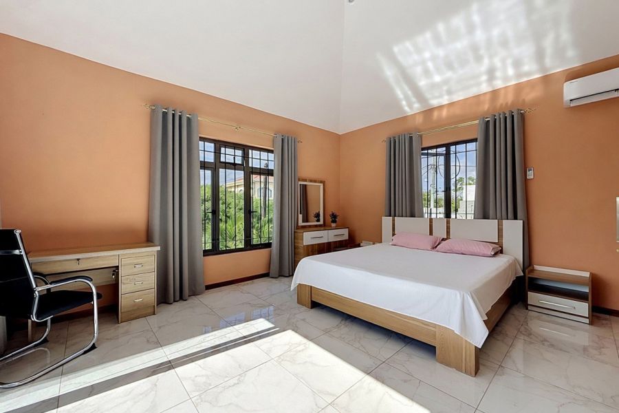 Mont Choisy Maison 6&nbsp;pièces 177&nbsp;m² Location