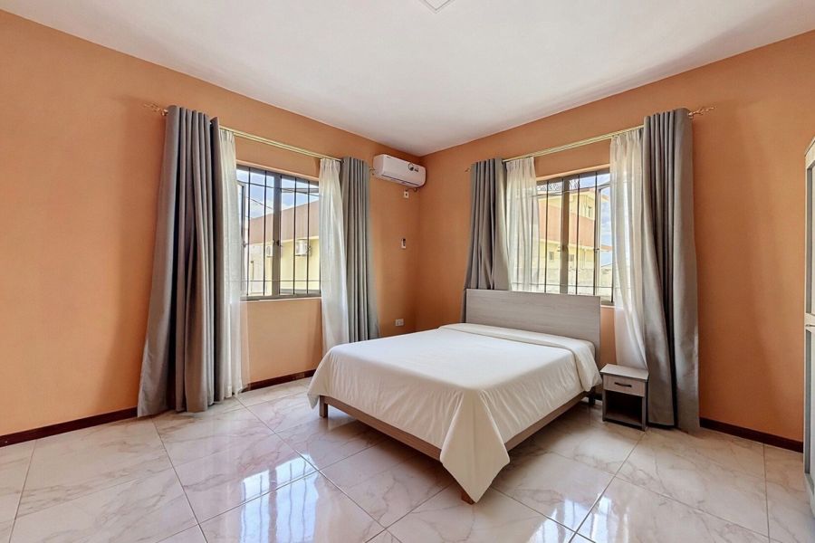 Mont Choisy Maison 6&nbsp;pièces 177&nbsp;m² Location