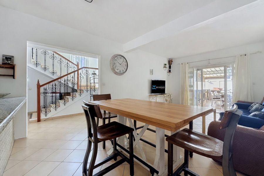Bain Boeuf Maison 5&nbsp;pièces 250&nbsp;m² Location