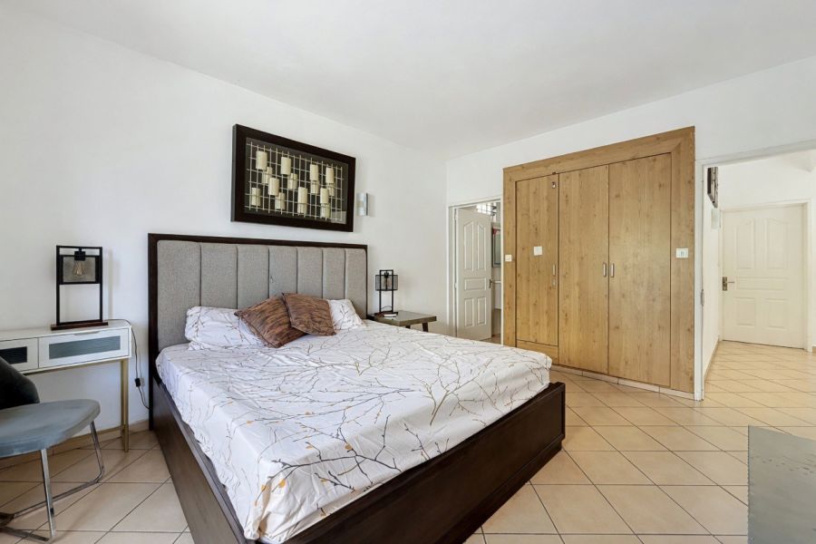 Bain Boeuf Maison 5&nbsp;pièces 250&nbsp;m² Location