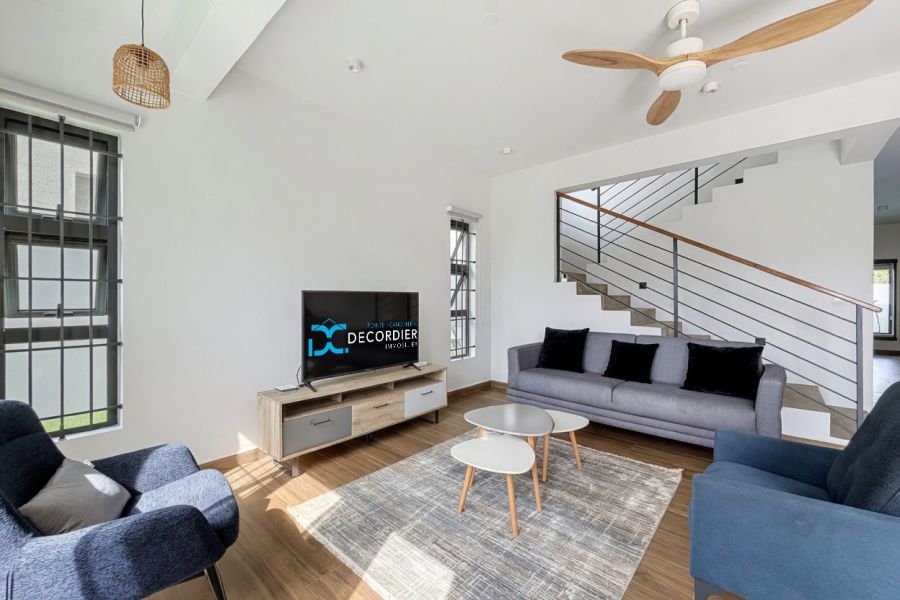 Grand Baie Maison 7&nbsp;pièces 240&nbsp;m² Location