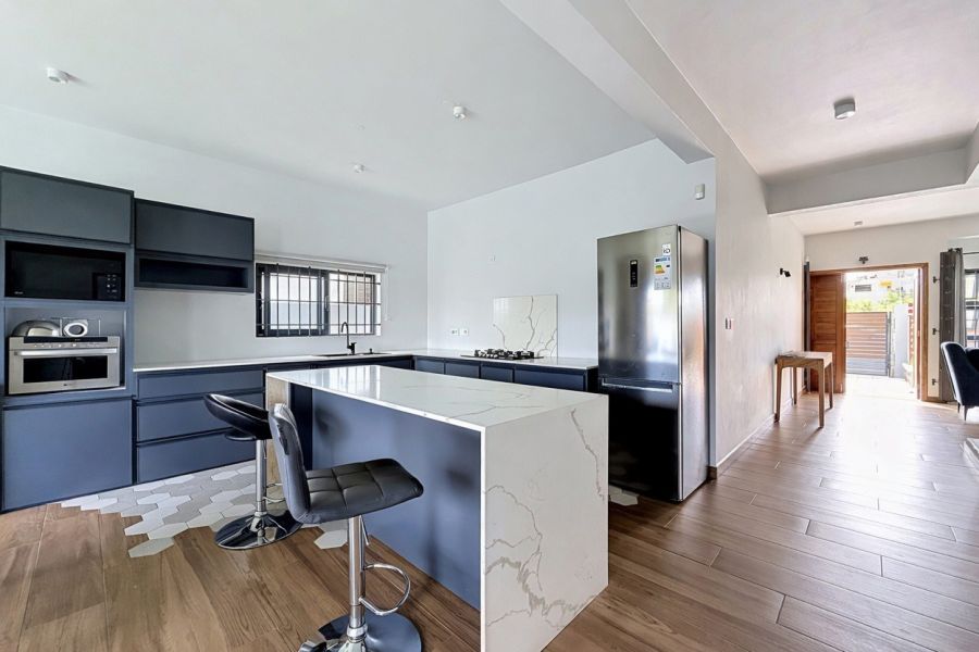 Grand Baie Maison 7&nbsp;pièces 240&nbsp;m² Location
