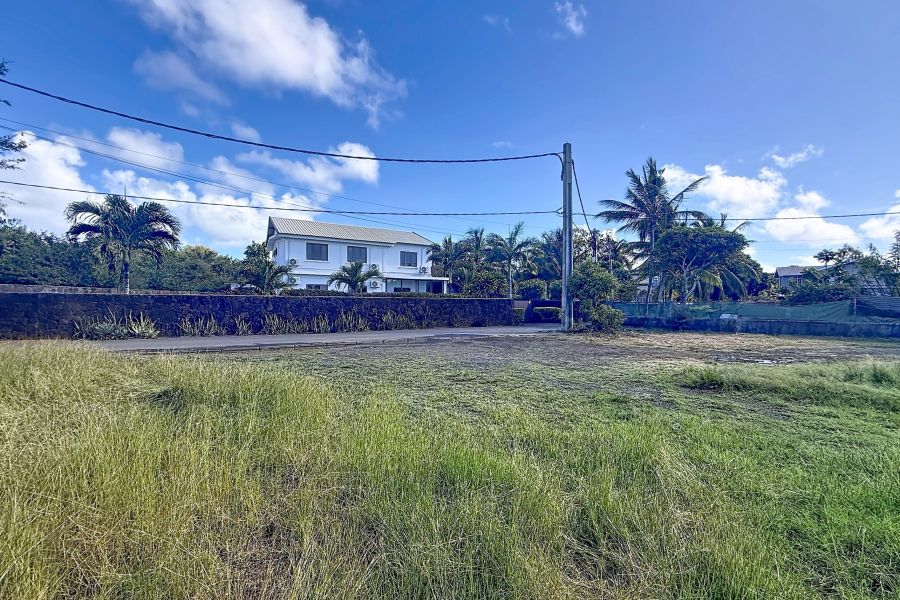 Pereybere Terrain 2037&nbsp;m² Vente