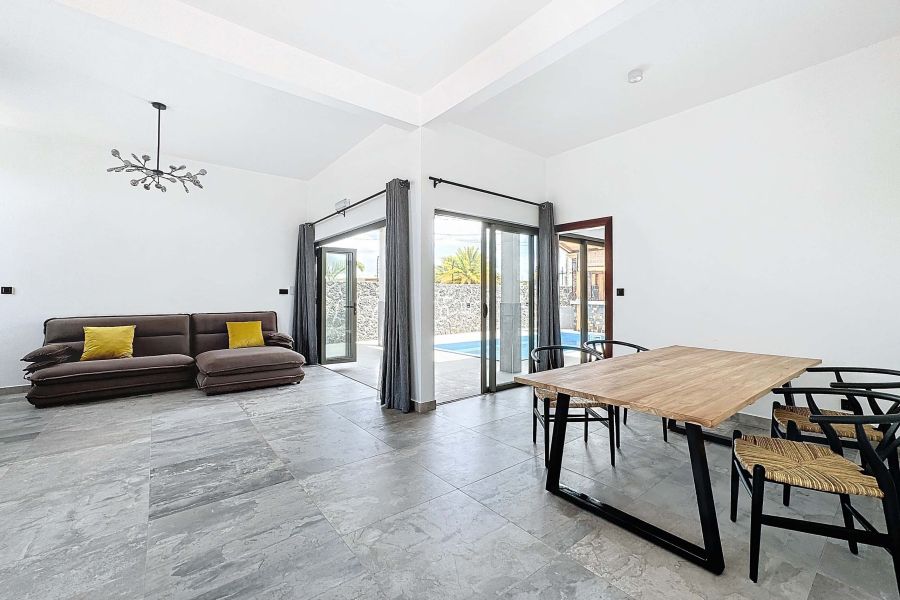 Grand Baie House 5&nbsp;rooms 240&nbsp;m² Rental