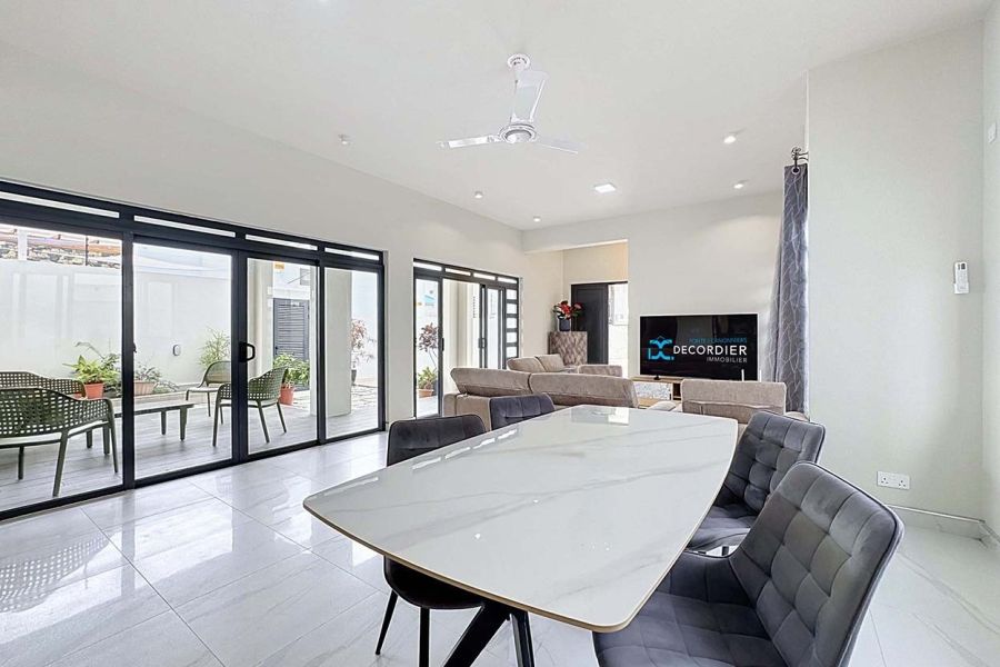 Grand Baie House 6&nbsp;rooms 231&nbsp;m² Rental