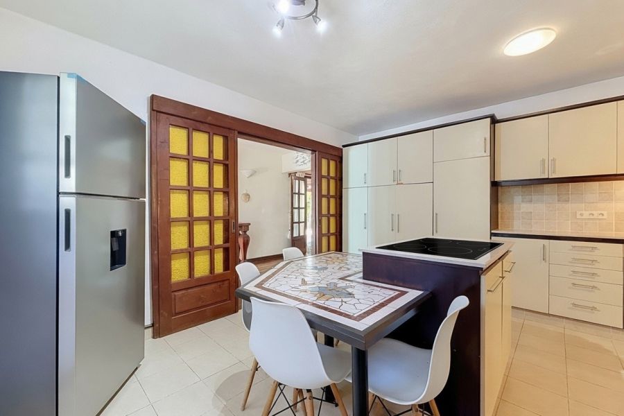 Saint Antoine Maison 8&nbsp;pièces 300&nbsp;m² Location