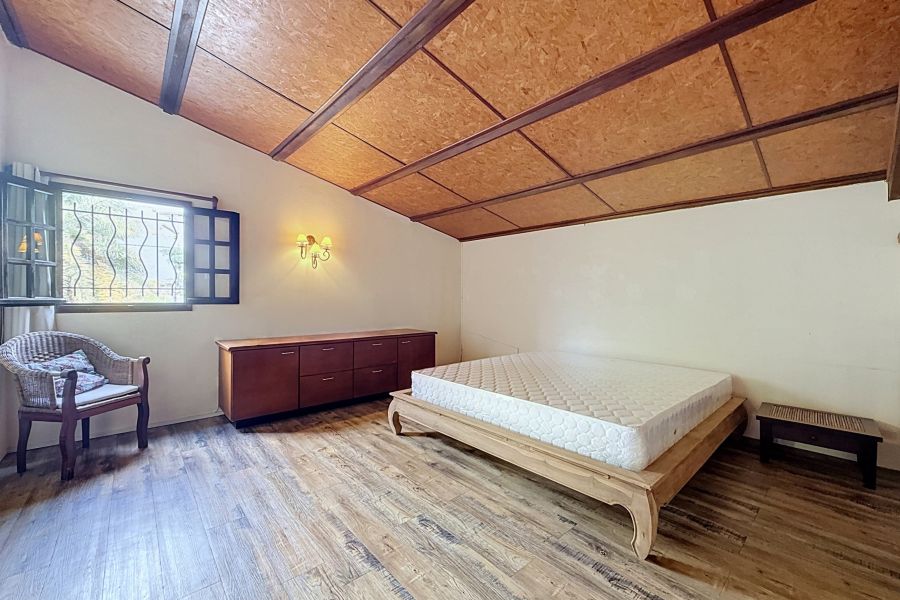 Saint Antoine Maison 8&nbsp;pièces 300&nbsp;m² Location