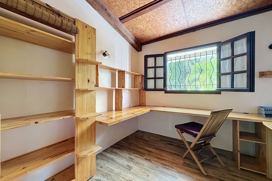 Saint Antoine Maison 8&nbsp;pièces 300&nbsp;m² Location