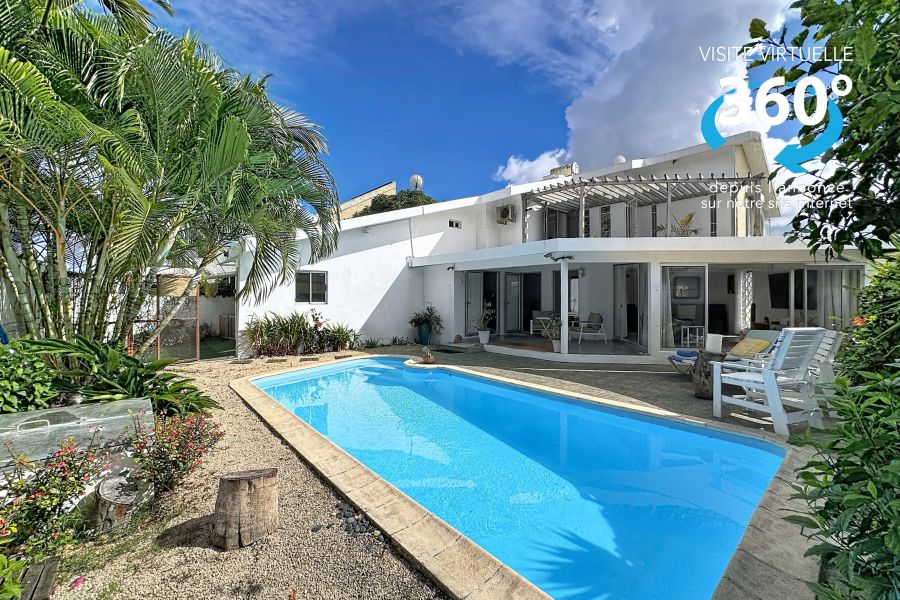 Roches Brunes House 8&nbsp;rooms 215&nbsp;m² Sale