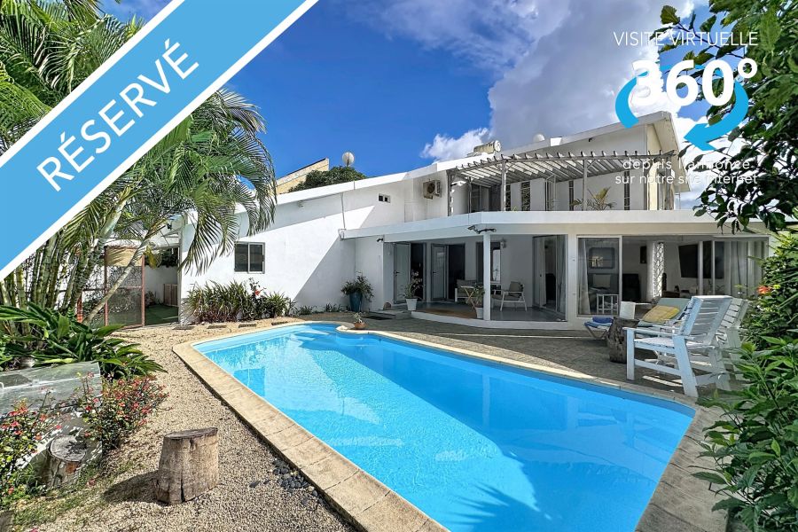 Roches Brunes House 8&nbsp;rooms 278&nbsp;m² Sale