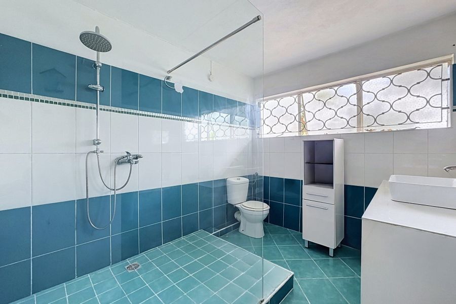 Roches Brunes House 8&nbsp;rooms 215&nbsp;m² Sale
