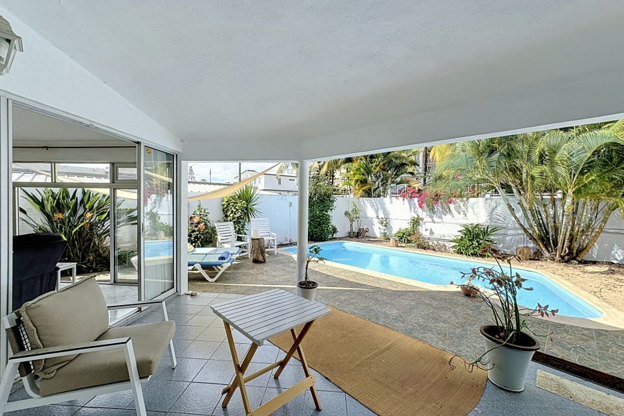 Roches Brunes House 8&nbsp;rooms 215&nbsp;m² Sale