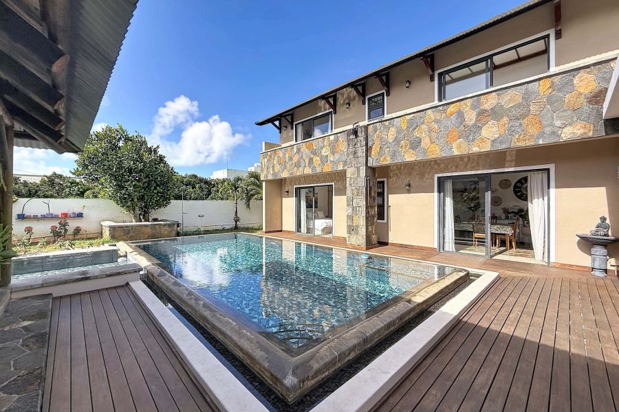 Saint François Maison 8&nbsp;pièces 230&nbsp;m² Location