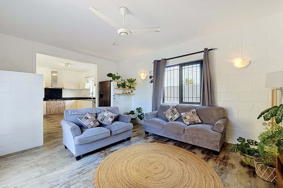 Saint François Maison 8&nbsp;pièces 230&nbsp;m² Location