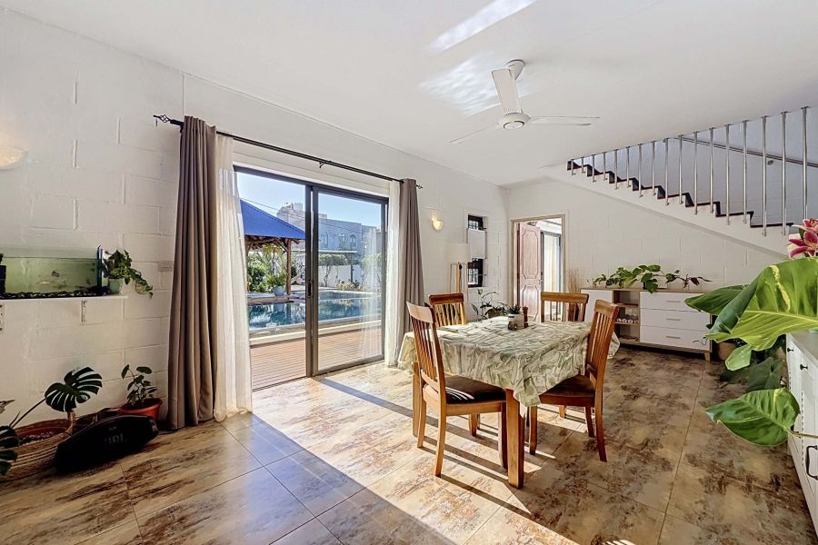 Saint François Maison 8&nbsp;pièces 230&nbsp;m² Location