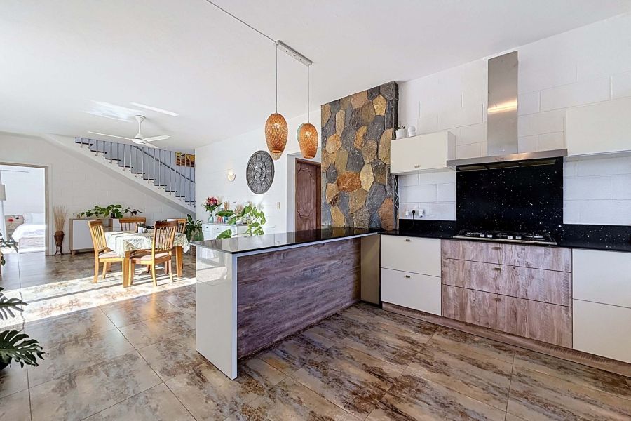 Saint François Maison 8&nbsp;pièces 230&nbsp;m² Location