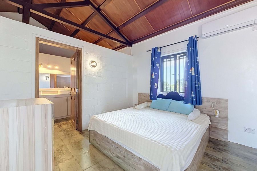 Saint François Maison 8&nbsp;pièces 230&nbsp;m² Location