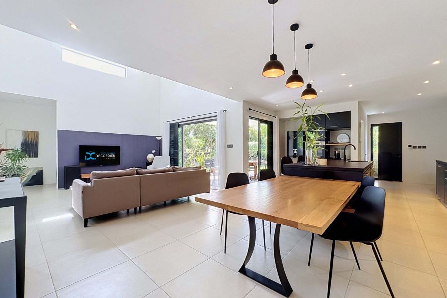 Pereybere Maison 4&nbsp;pièces 239&nbsp;m² Vente