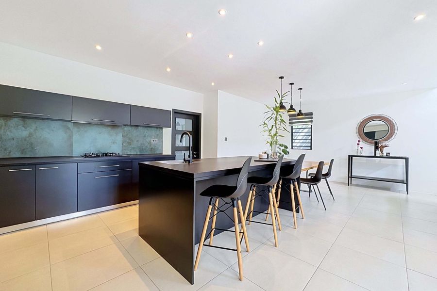 Pereybere Maison 4&nbsp;pièces 239&nbsp;m² Vente