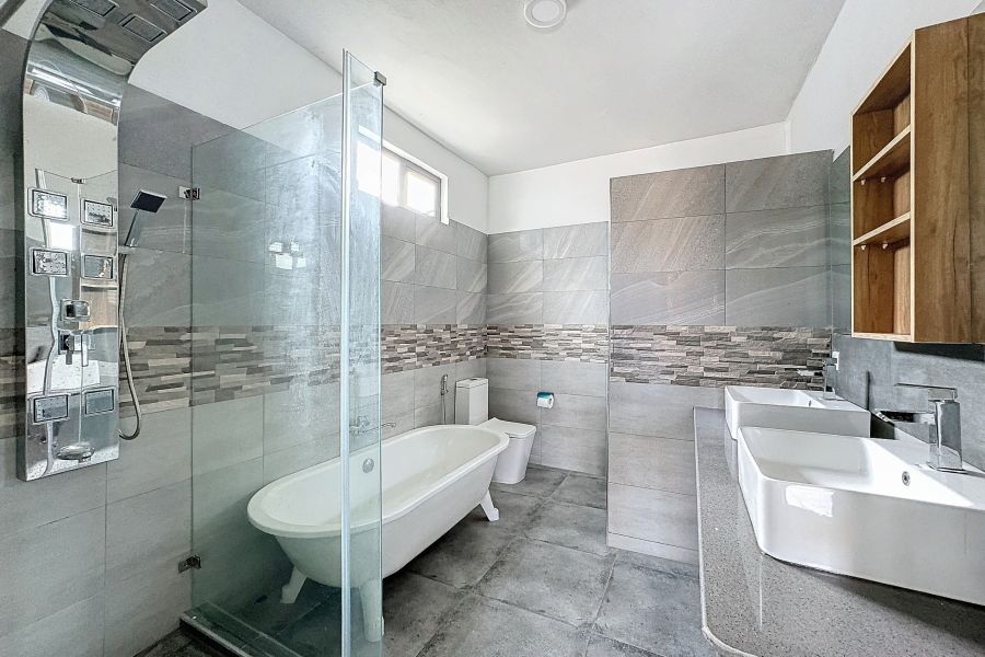 Mont Choisy Maison 6&nbsp;pièces 290&nbsp;m² Location