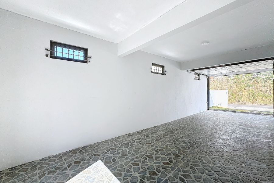 Mont Choisy Maison 6&nbsp;pièces 290&nbsp;m² Location