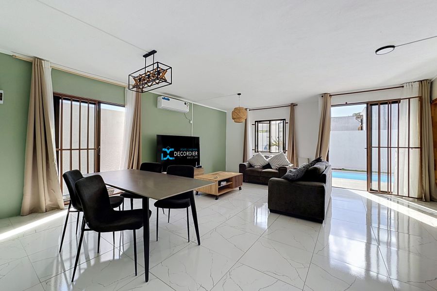 Grand Baie Maison 5&nbsp;pièces 90&nbsp;m² Location