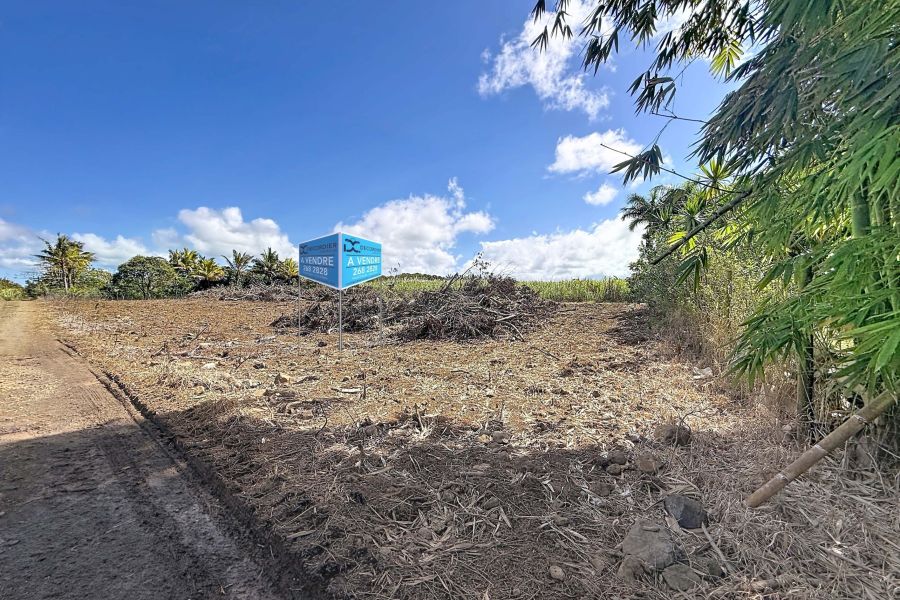 Deux Bras Land 4693&nbsp;m² Sale