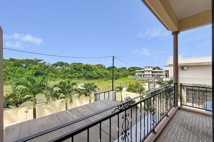 Grand Baie Maison 6&nbsp;pièces 257&nbsp;m² Location