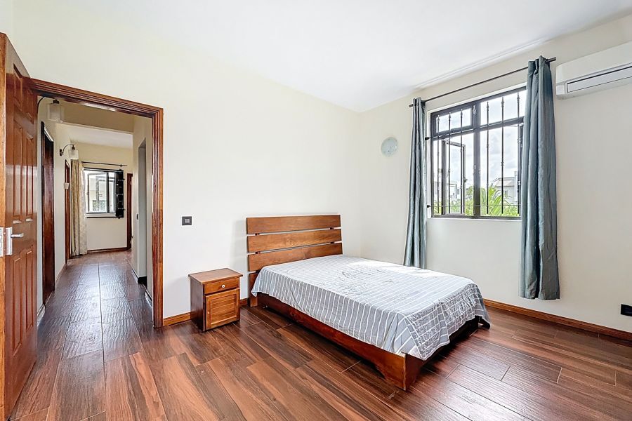 Grand Baie Maison 6&nbsp;pièces 257&nbsp;m² Location