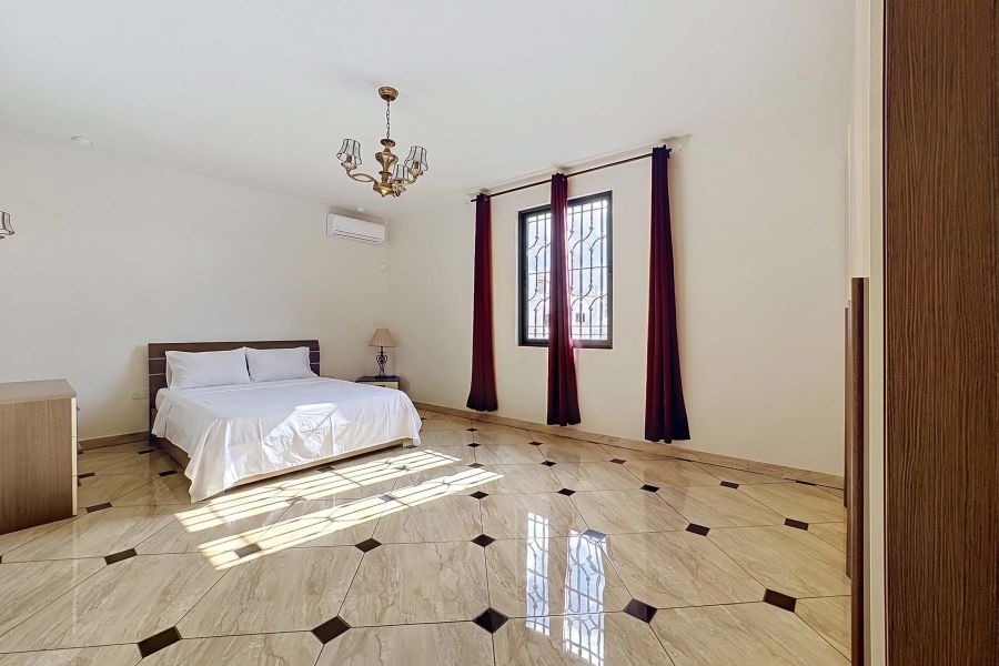 Grand Baie Maison 10&nbsp;pièces 245&nbsp;m² Location