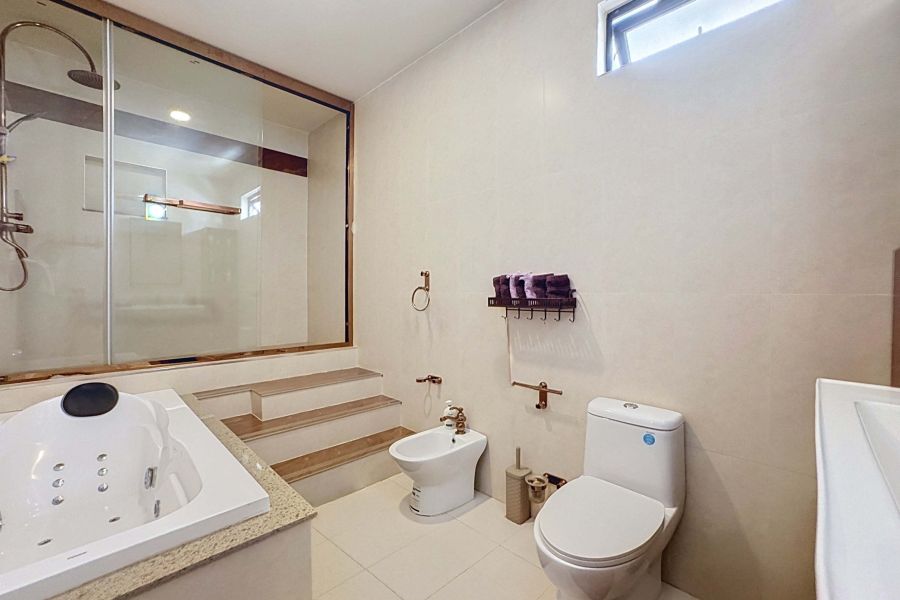 Grand Baie Maison 10&nbsp;pièces 245&nbsp;m² Location