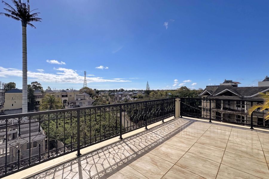 Grand Baie Maison 10&nbsp;pièces 245&nbsp;m² Location