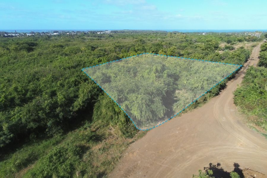 Saint Antoine Terrain 5687&nbsp;m² Vente