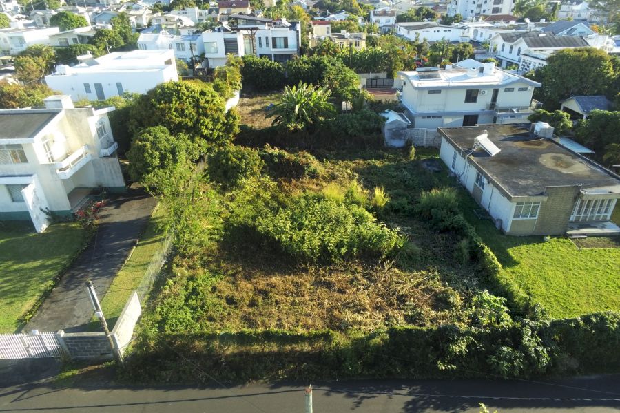 Quatre Bornes Land 654&nbsp;m² Sale