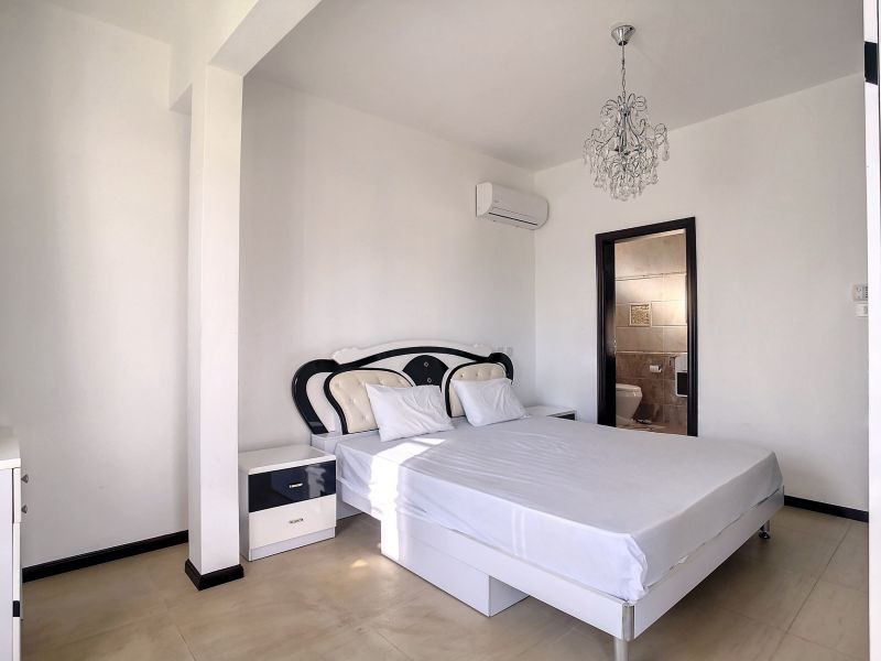 Pereybere House 5&nbsp;rooms 157&nbsp;m² Rental