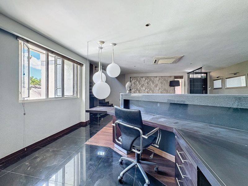Grand Baie Business premises 125&nbsp;m² Sale