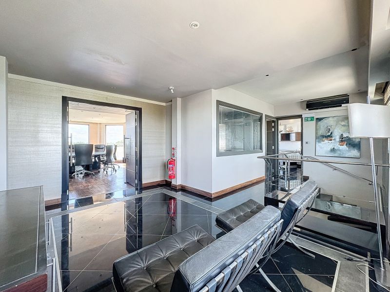 Grand Baie Business premises 125&nbsp;m² Sale