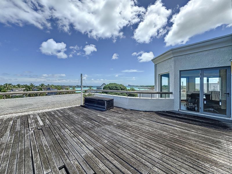 Grand Baie Business premises 125&nbsp;m² Sale
