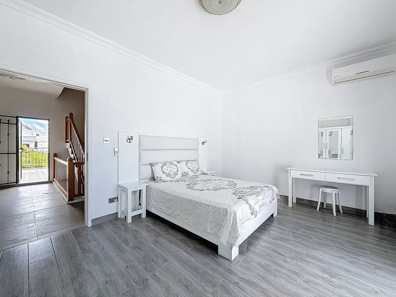 Pereybere House 5&nbsp;rooms 225&nbsp;m² Rental