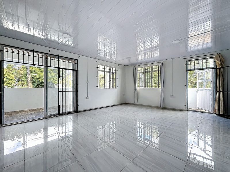 Grand Baie Local d'activité 250&nbsp;m² Location