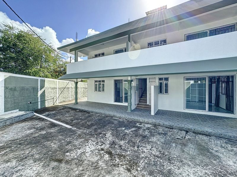 Grand Baie Local d'activité 250&nbsp;m² Location