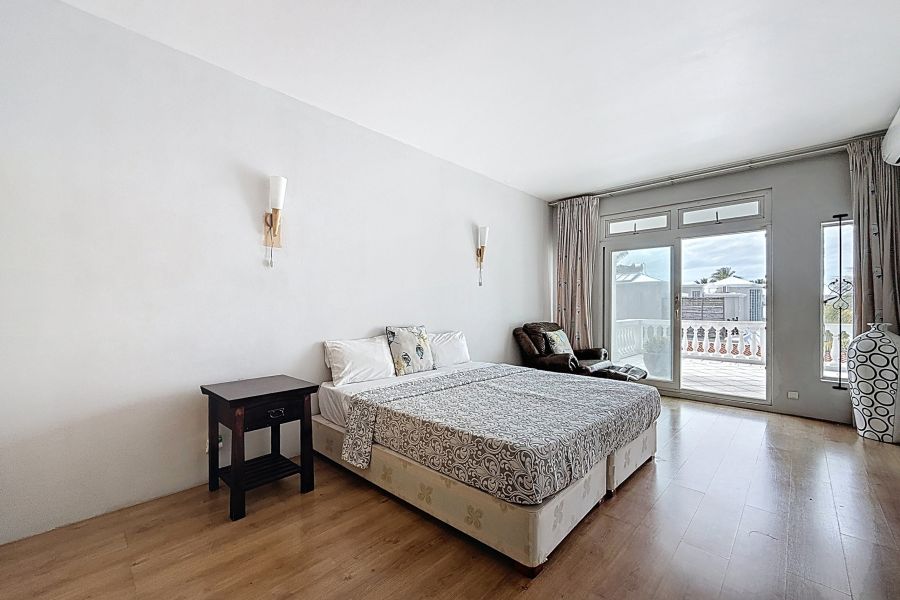 Pointe aux Canonniers Maison 6&nbsp;pièces 383.75&nbsp;m² Location