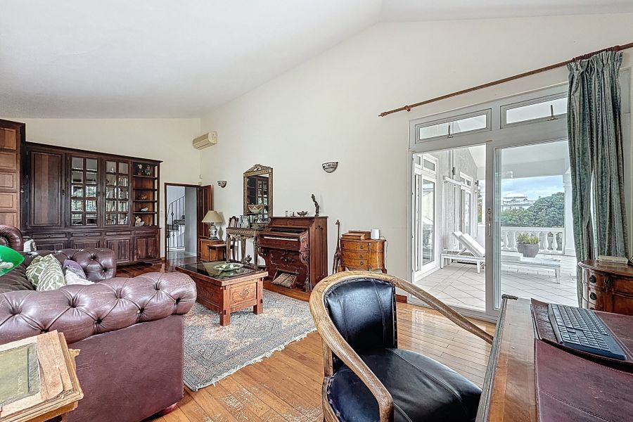Pointe aux Canonniers Maison 6&nbsp;pièces 383.75&nbsp;m² Location