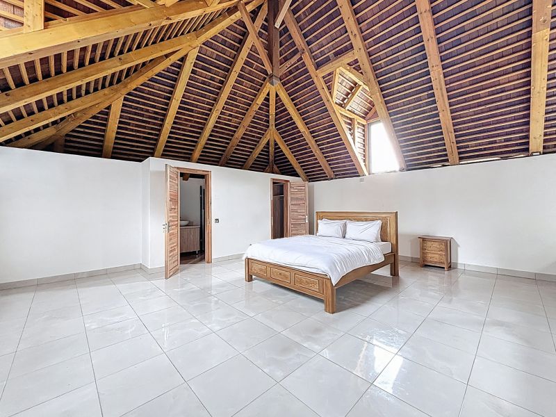 Pereybere Maison 5&nbsp;pièces 350&nbsp;m² Vente