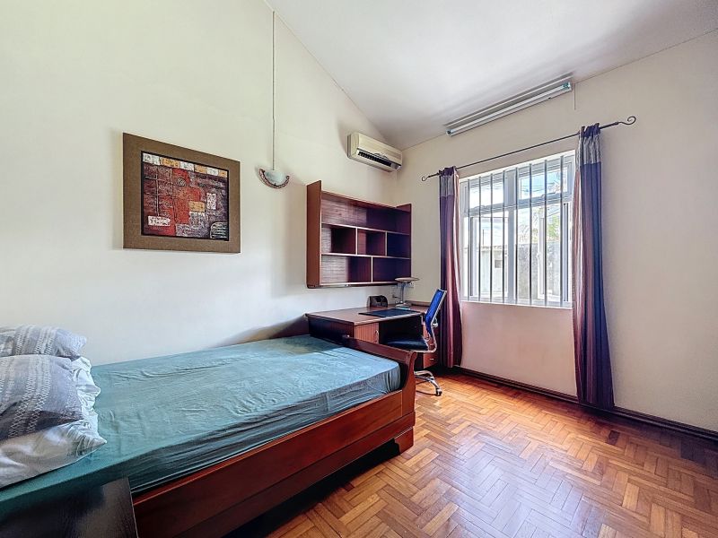 Roches Brunes House 8&nbsp;rooms 300&nbsp;m² Sale