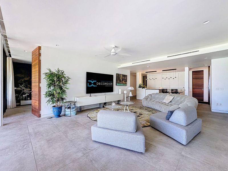 Grand Baie Apartment 4&nbsp;rooms 215&nbsp;m² Sale