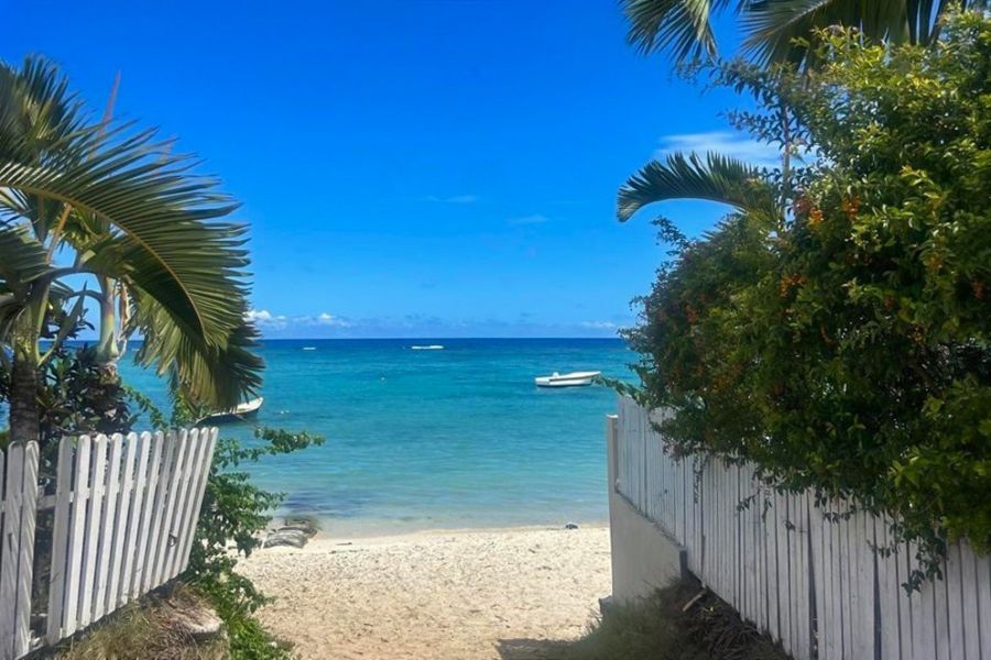 Trou aux Biches Building 427&nbsp;m² Sale