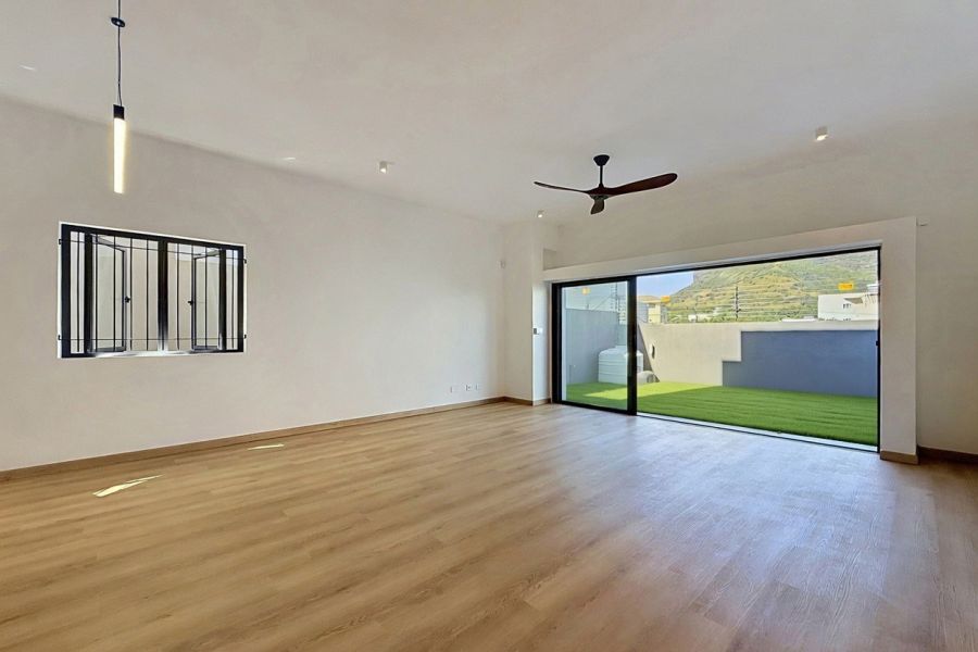 Roches Brunes House 6&nbsp;rooms 150&nbsp;m² Sale