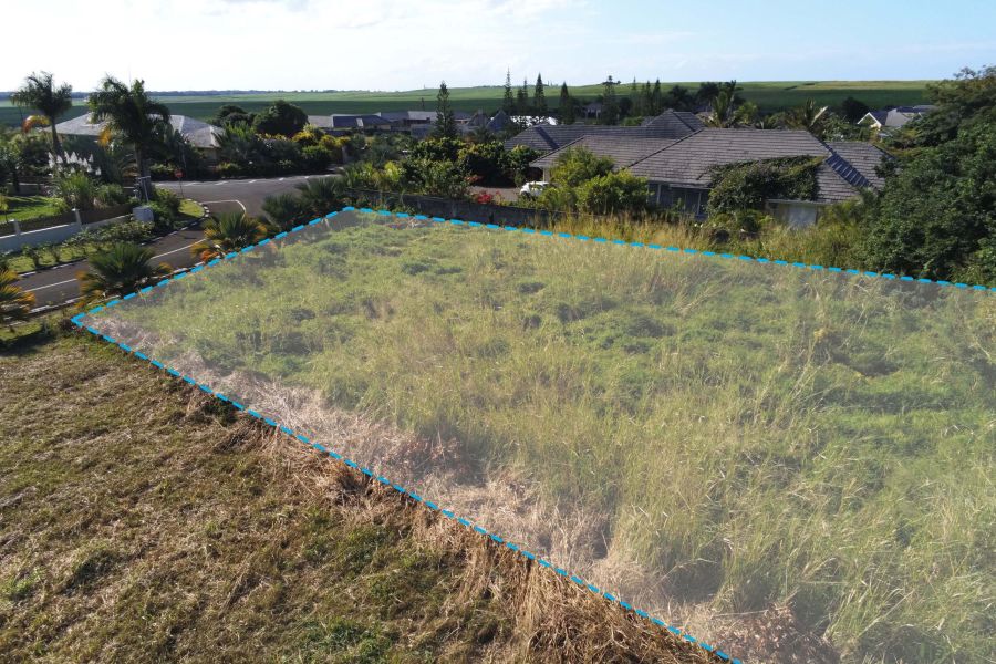 Mon Gout Land 1077&nbsp;m² Sale